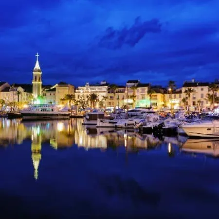 L'escapade Du Port Plages & Port A Pied Apartment